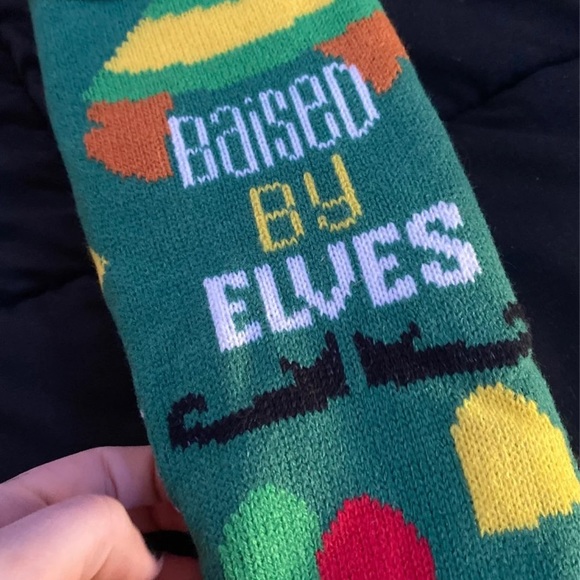 Elf Socks - Picture 2 of 3